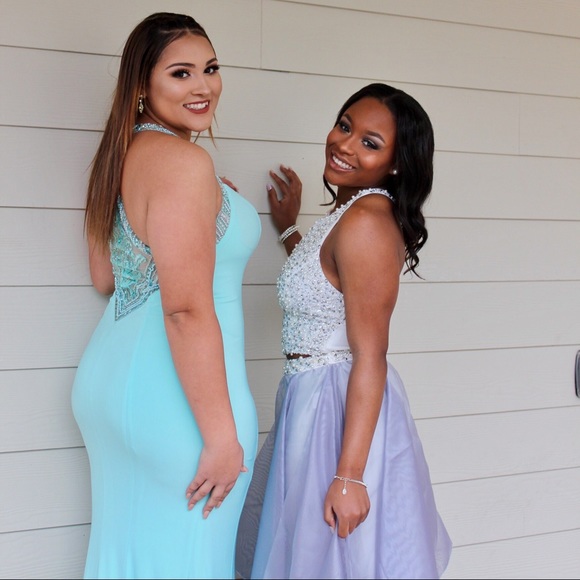 Prom dress! - Picture 4 of 8